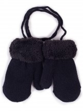 Rękawiczki chłopięce jednopalczaste ze sznurkiem czarne z futrzanym mankietem